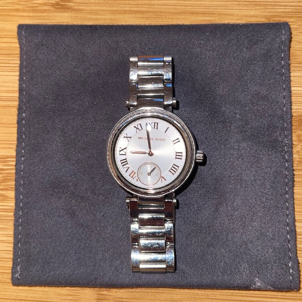 Michael Kors Silver Watch - Medium Face - Small Wrist